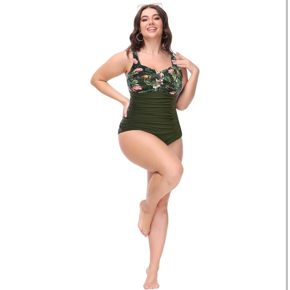 Hanna Nikole Women Plus Size One Piece Swimsuits Tummy Control Size 18W - Picture 1 of 11